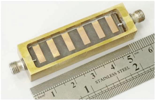 Photograph-of-the-fabricated-suspended-stripline-bandpass-filter-with-top-lid-removed.jpg